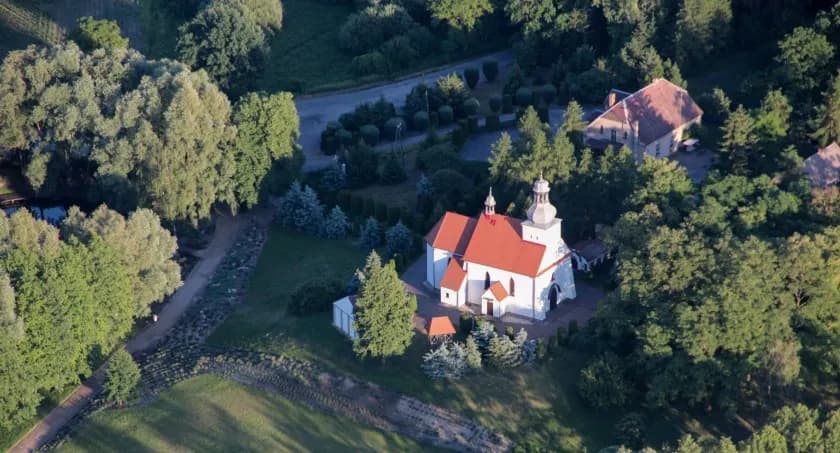 Chomiąża Szlachecka atrakcje, które zaskoczą każdego odwiedzającego