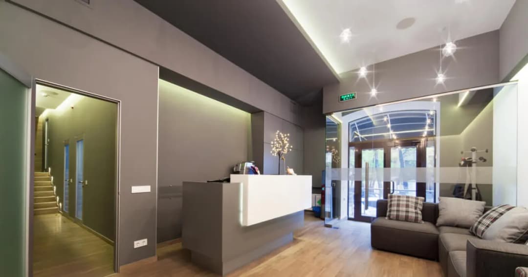 Co to jest lobby w hotelu i jakie ma kluczowe funkcje?
