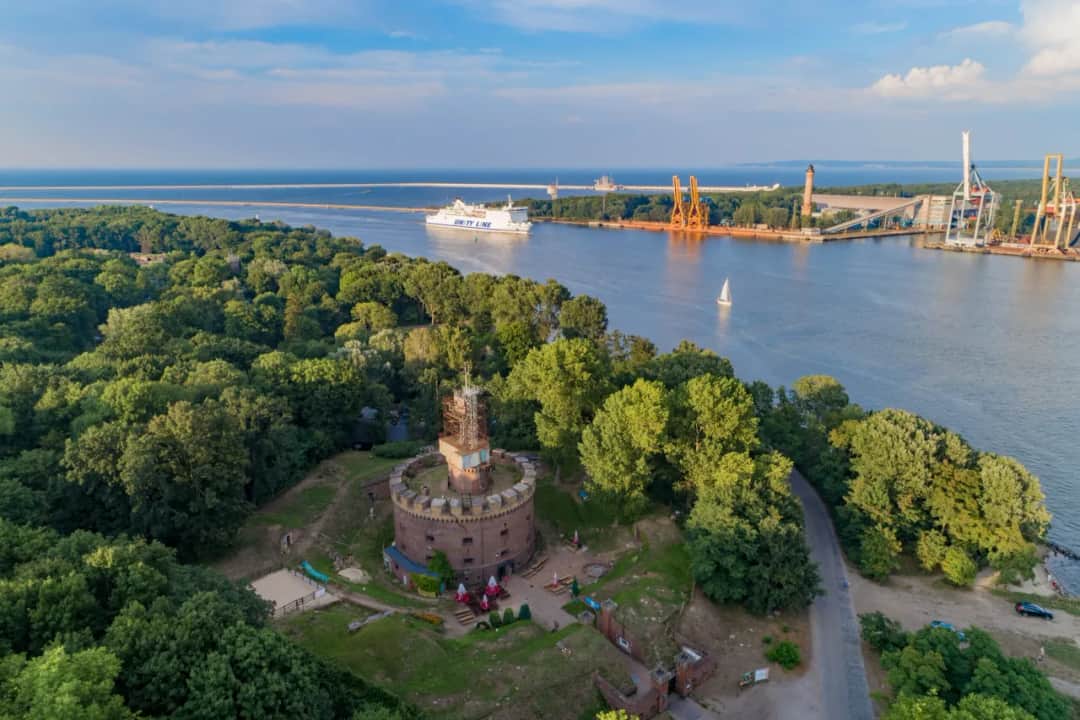 Co zwiedzić w Świnoujściu? Odkryj najciekawsze atrakcje i miejsca