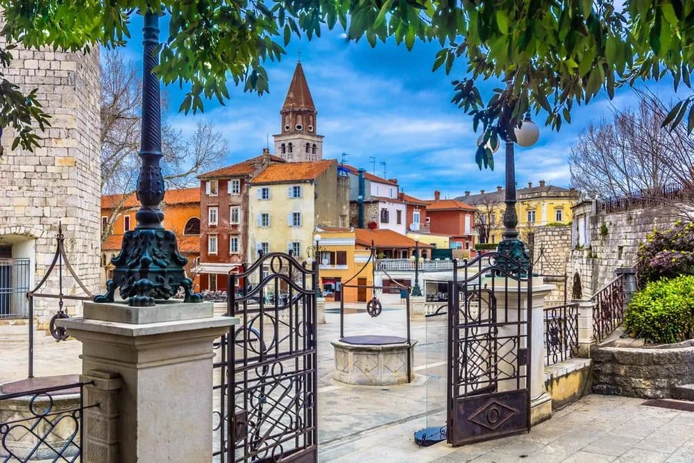 Co zwiedzić w Zadarze? Niezapomniane atrakcje, które musisz znać
